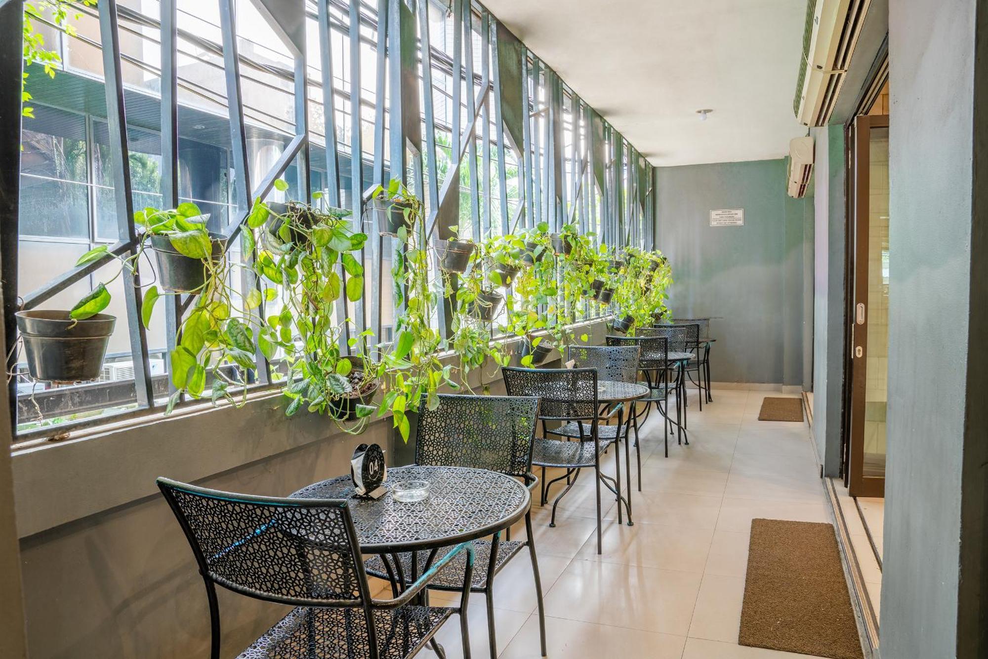 Hotel Alia Cikini Jakarta Exteriör bild