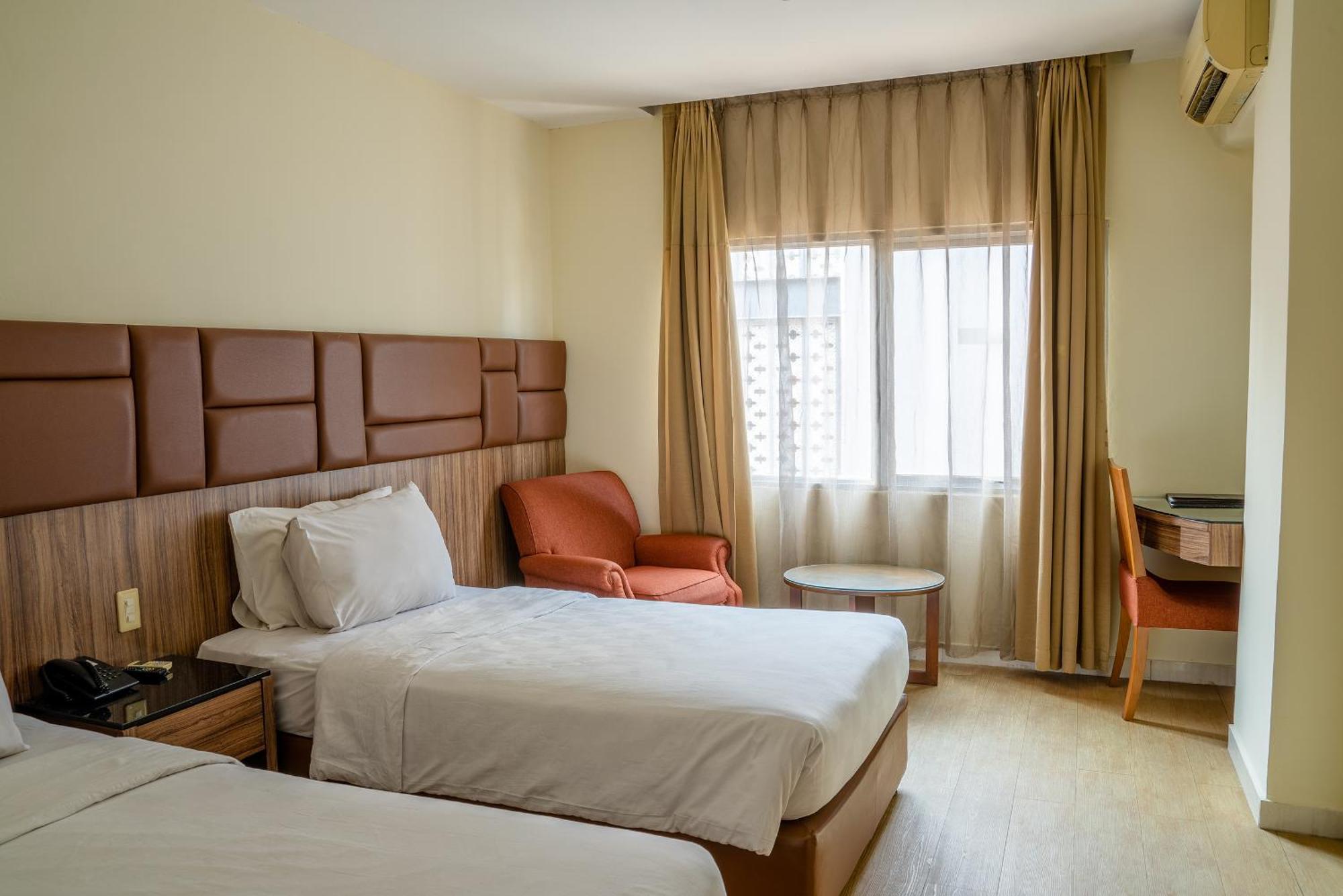 Hotel Alia Cikini Jakarta Exteriör bild
